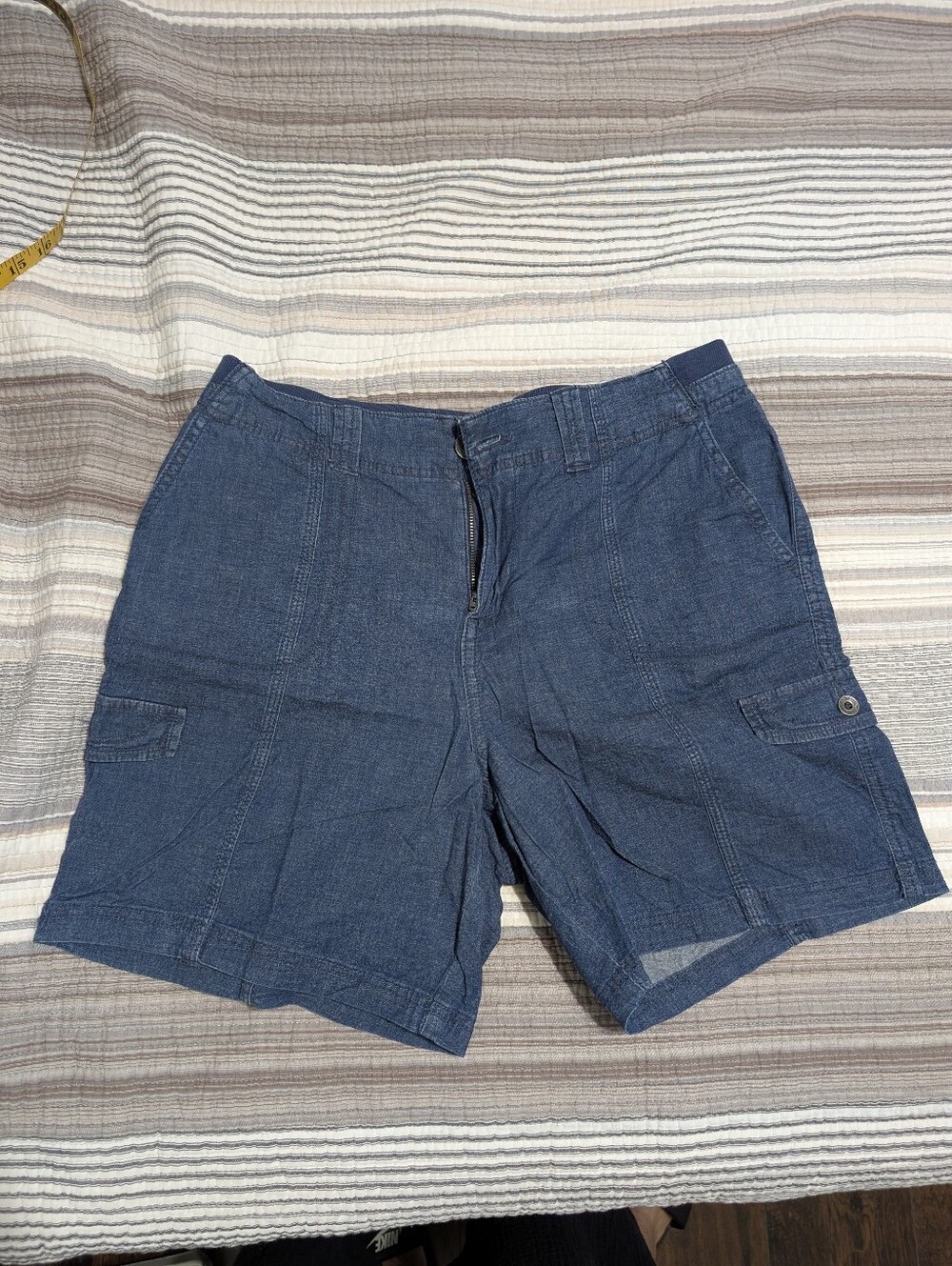 Style & Co Comfort-Waist Mid Rise Medium Chambray Cargo Shorts Women Size 10